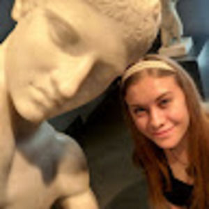 Meet your Posher, Elise